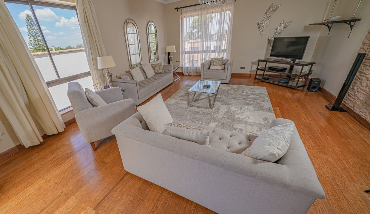 courtyard-20230127-629